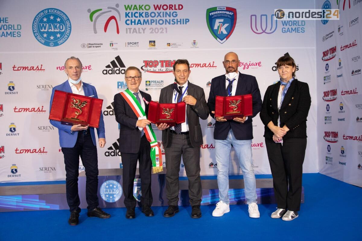 Jesolo premia i campioni del kickboxing - 