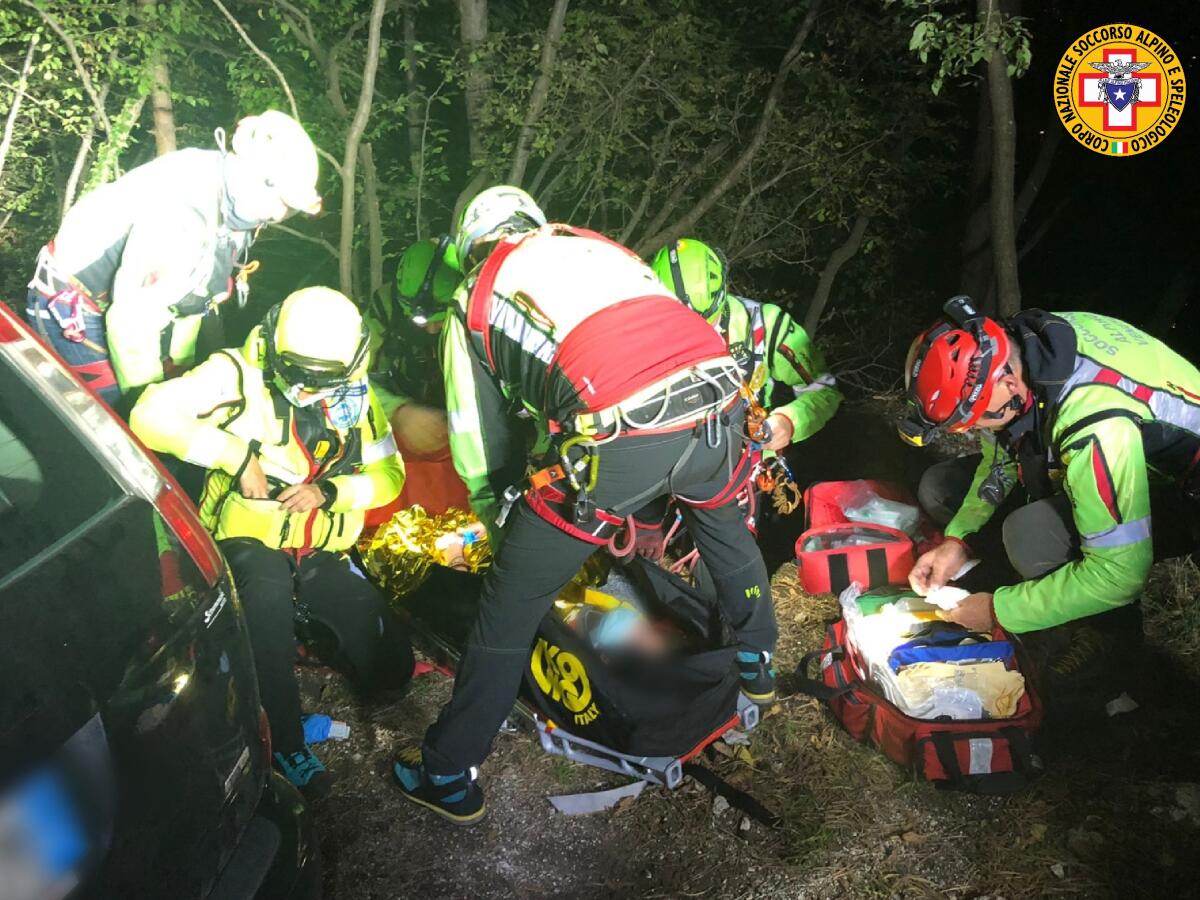 Recuperati mamma, papà e figlia precipitati in un canale - 
