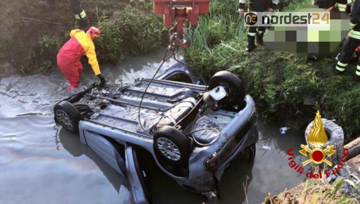 Incidente a Monselice tra 3 auto e un camion: morto 28enne di Cadoneghe - 