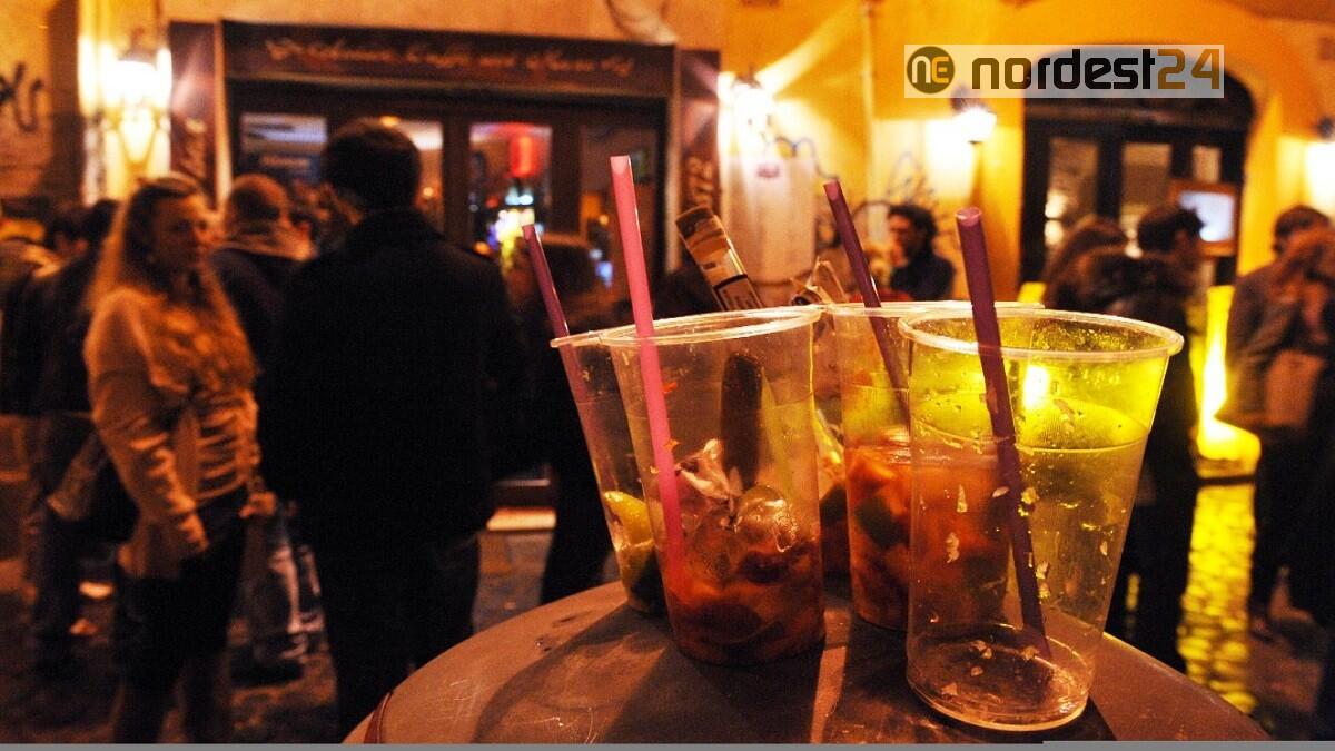 Gemona, in 60 assembrati nel locale senza verifica del Green Pass - 