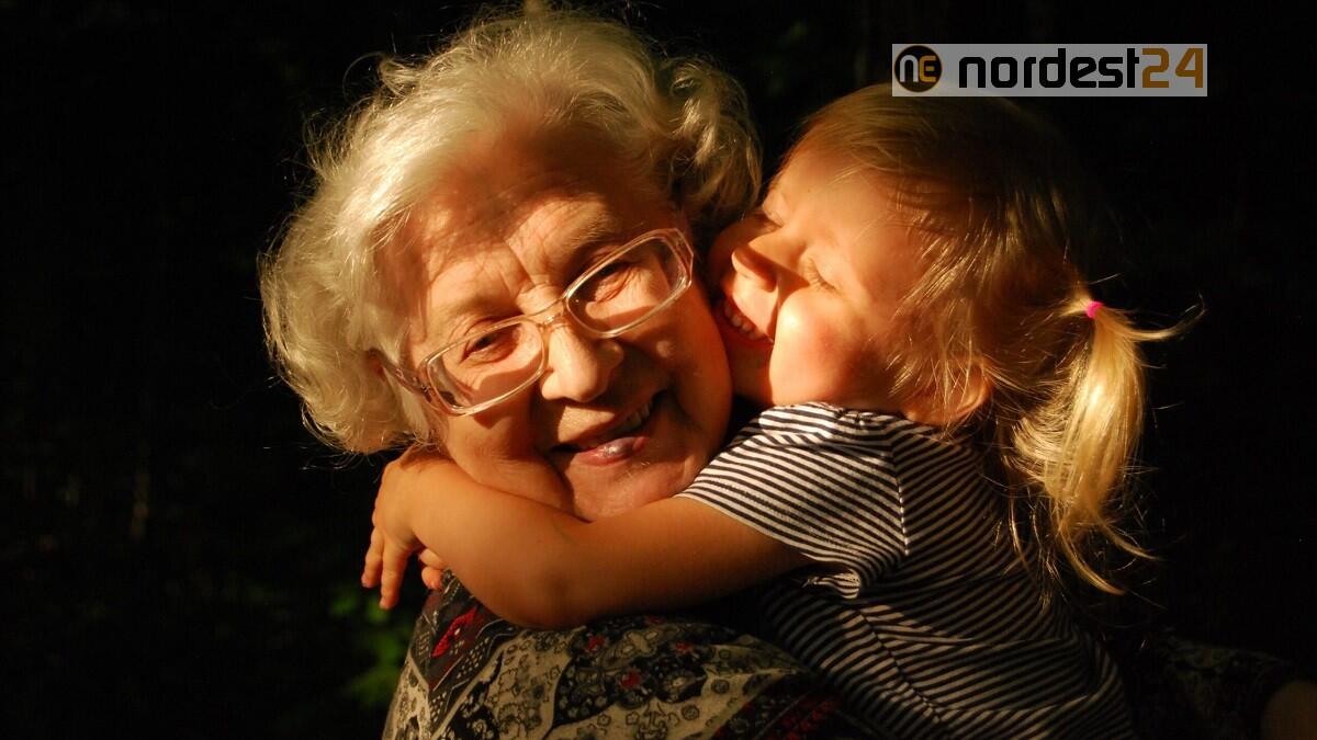 Festa dei nonni, Regione: "fondamentale non dare mai scontato loro ruolo" - 