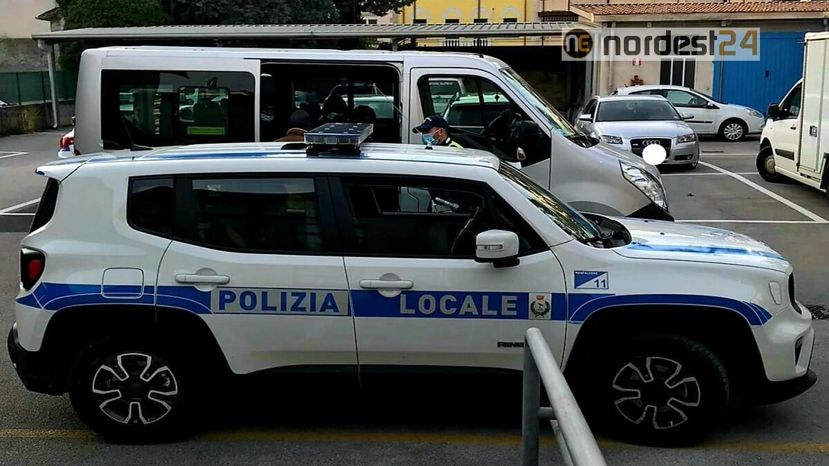 Monfalcone, la Polizia Locale ferma 9 clandestini: denunciati e trasferiti al CARA di Gradisca - 
