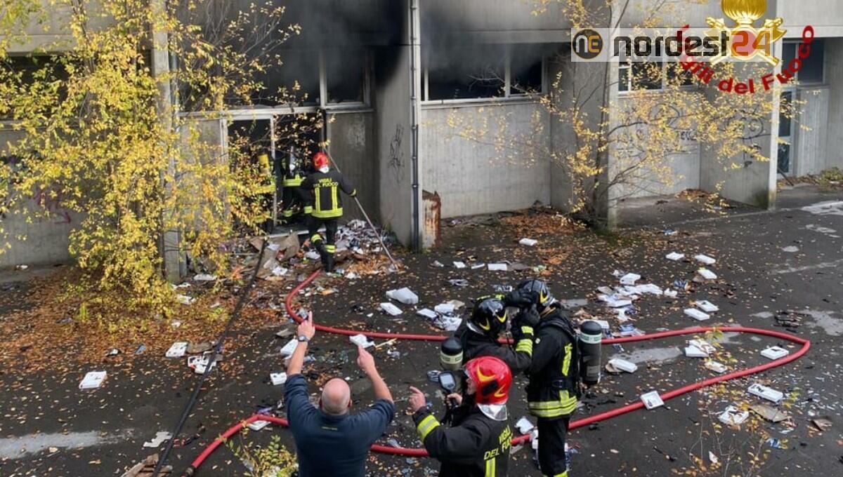 Incendio in una palazzina in disuso a Gorizia: nessuna persona coinvolta - 