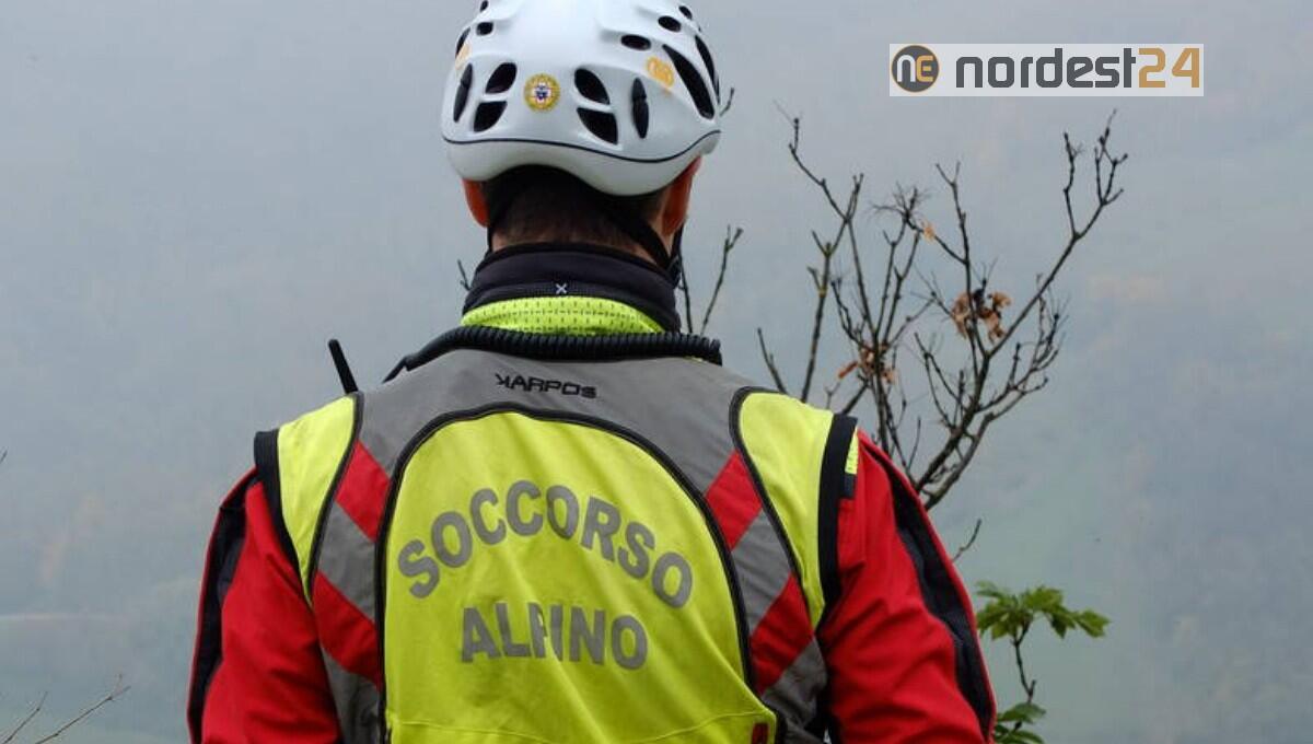 Cade e si ferisce a Moggio durante una passeggiata: soccorso 67enne - 