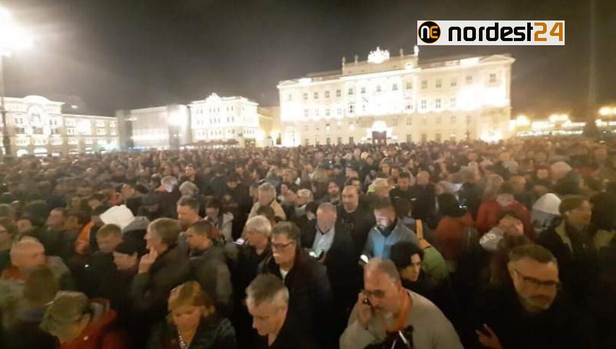 Trieste, Ordinanza: mascherina obbligatoria e personale di controllo ai cortei - 