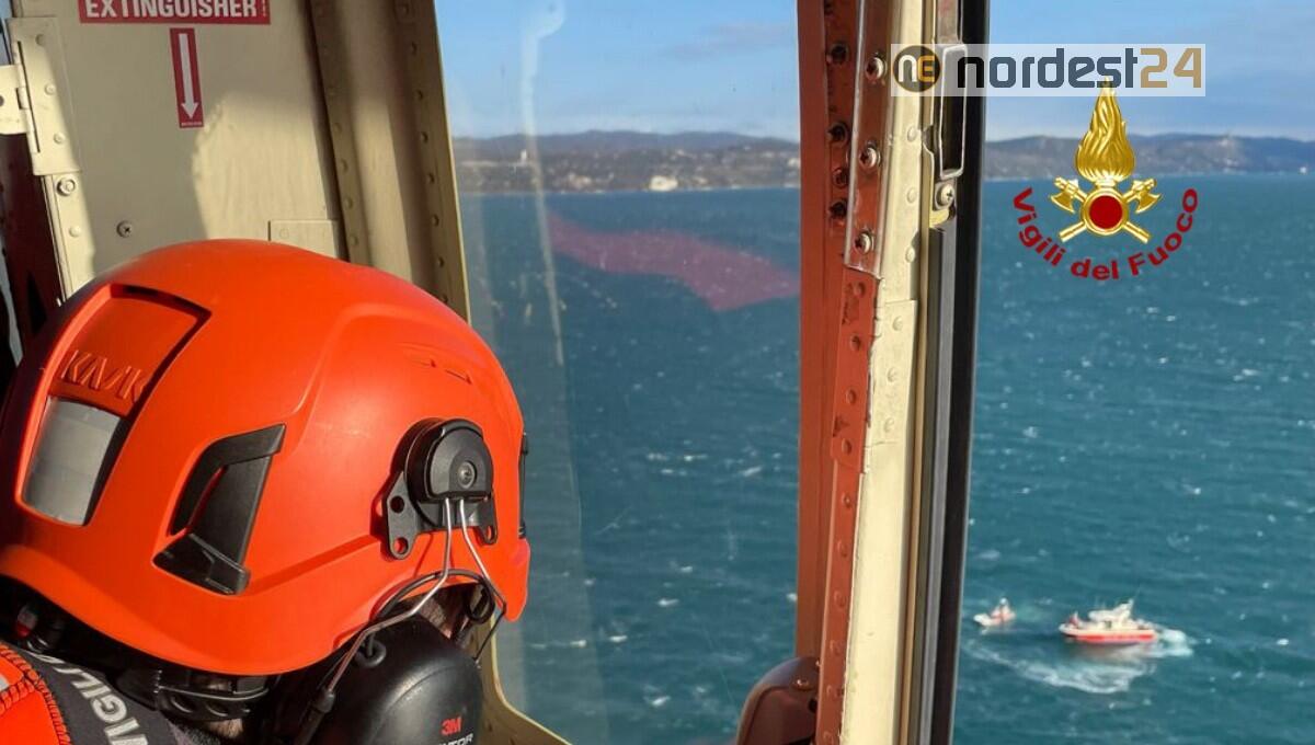 Trieste. Barca affondata nel Golfo: ancora disperso il diportista - 