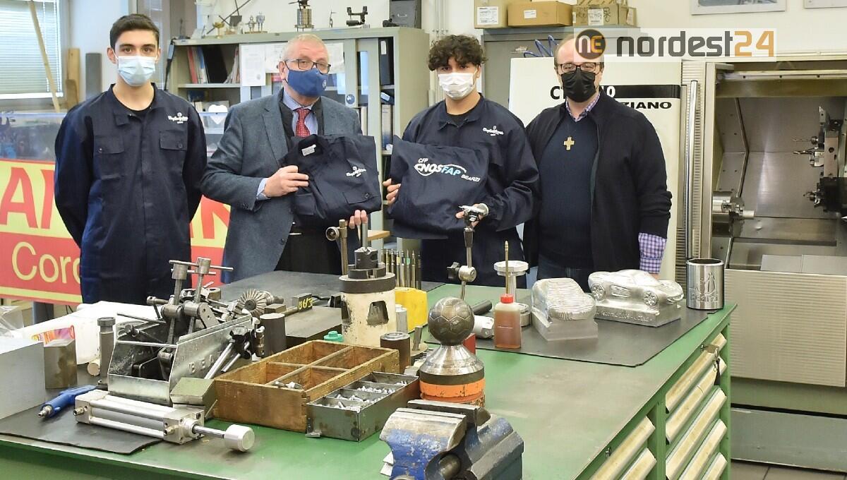 Gli artigiani sostengono la formazione: donate 50 tute da lavoro al Bearzi - 