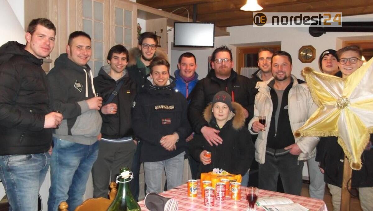 Claut, i Cantori della Bella Stella tengono in vita la magia del Natale - 