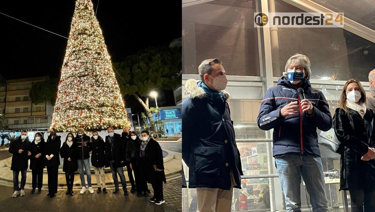 A Lignano inaugurato il 'Villaggio di Natale' e il grande Presepe di sabbia - 