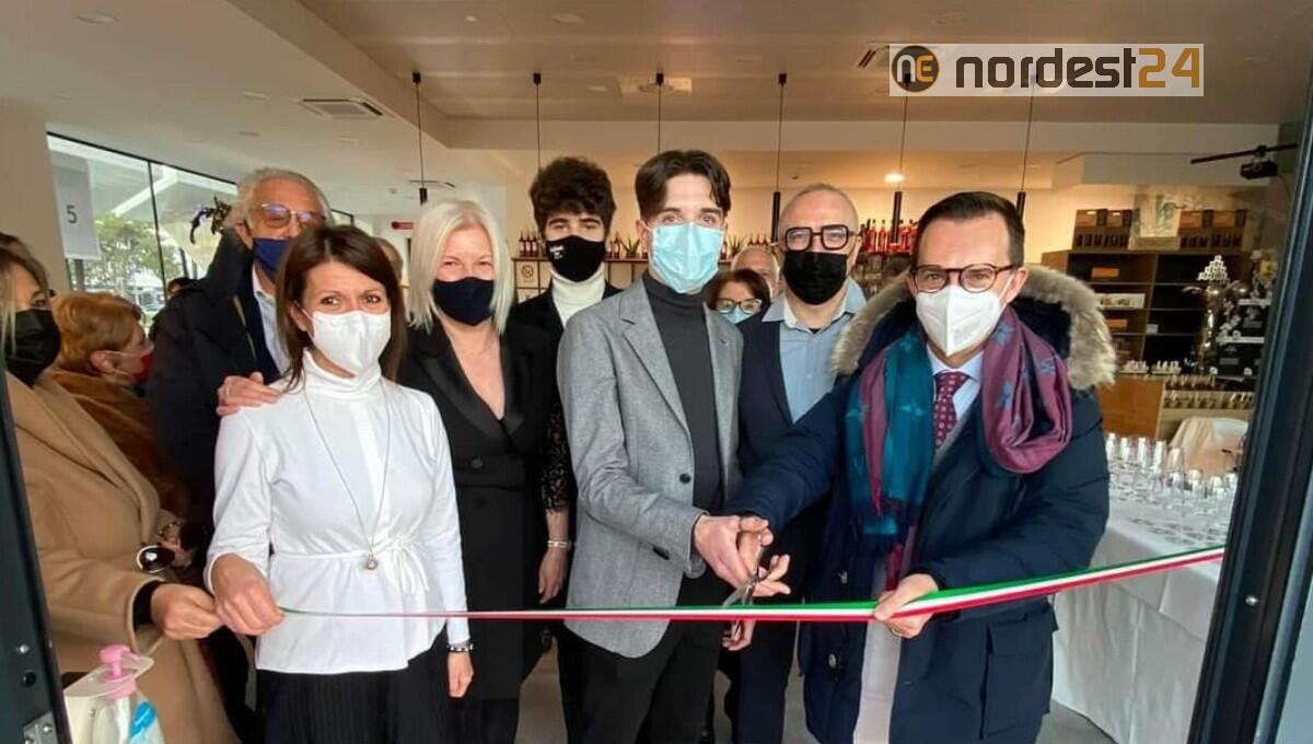 Lignano, nuovo Bar all'autostazione: darà lavoro a 7 persone - 