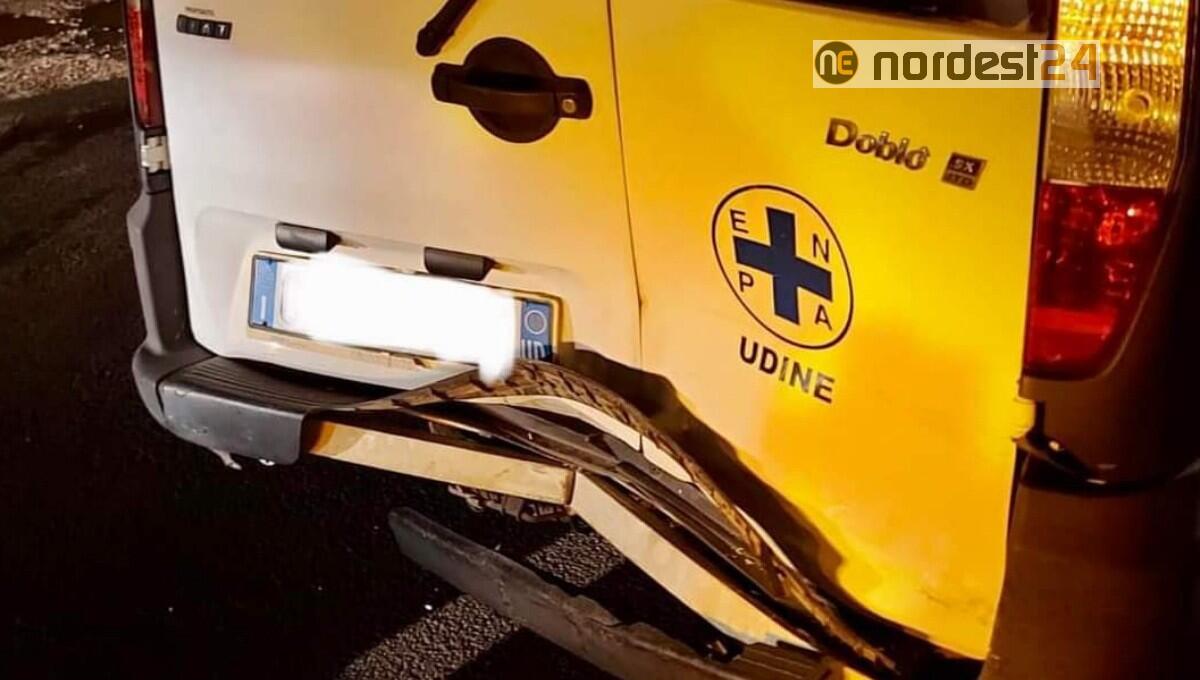 Enpa Udine, furgone tamponato fuori uso: il disperato appello per proseguire il lavoro - 