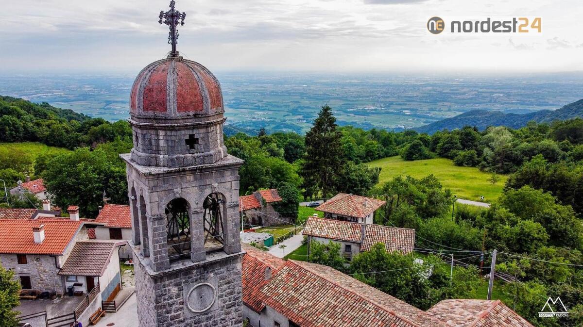 Valle di Soffumbergo:  notte di Natale sul balcone del Friuli - 