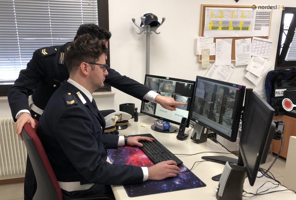 Acquista online una consolle di videogiochi, versa 610 euro, ma viene truffato - 