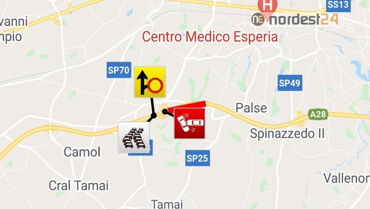 Incidente in A28 tra Fontanafredda e Porcia: scontro tra 4 auto, tratto chiuso - 