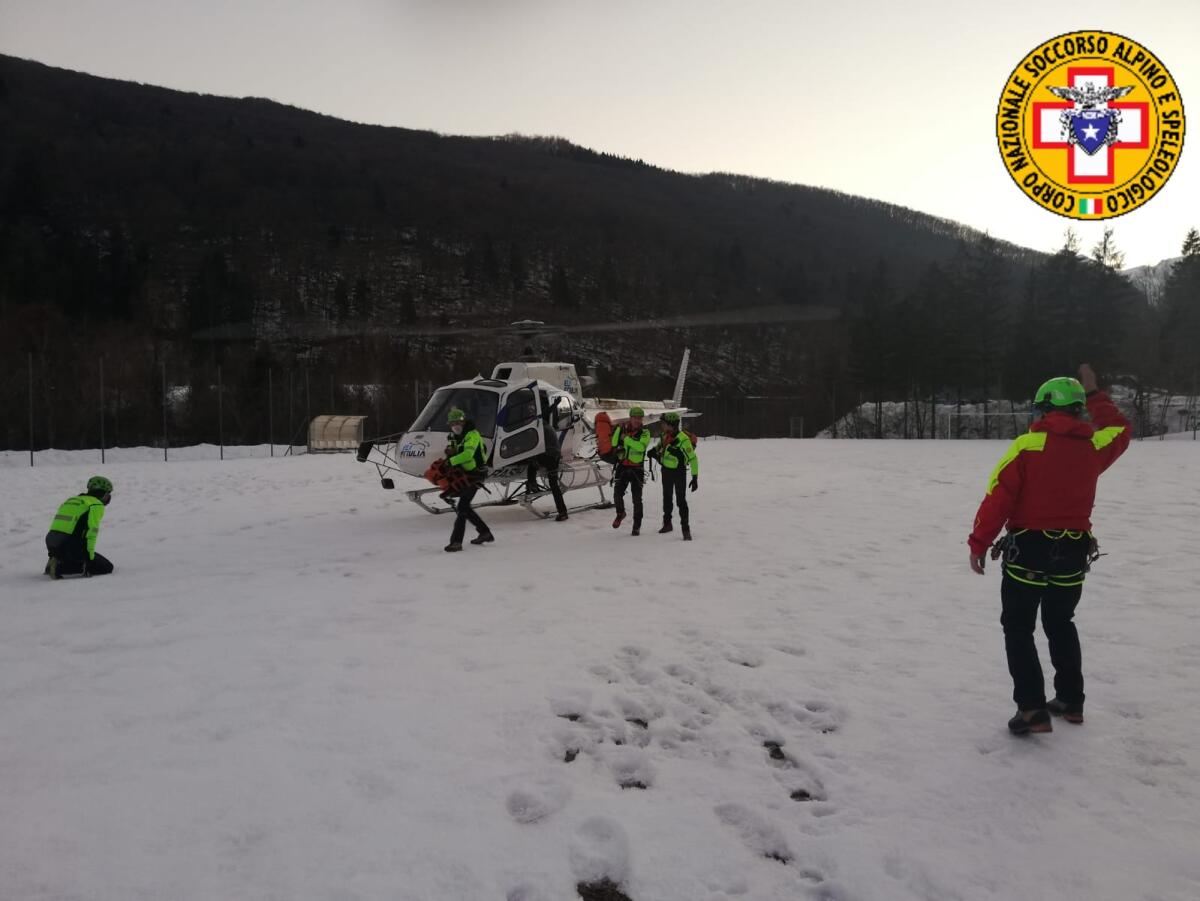 Donna soccorsa sul Lago di Redona e giovane escursionista tratto in salvo ad Andreis - 