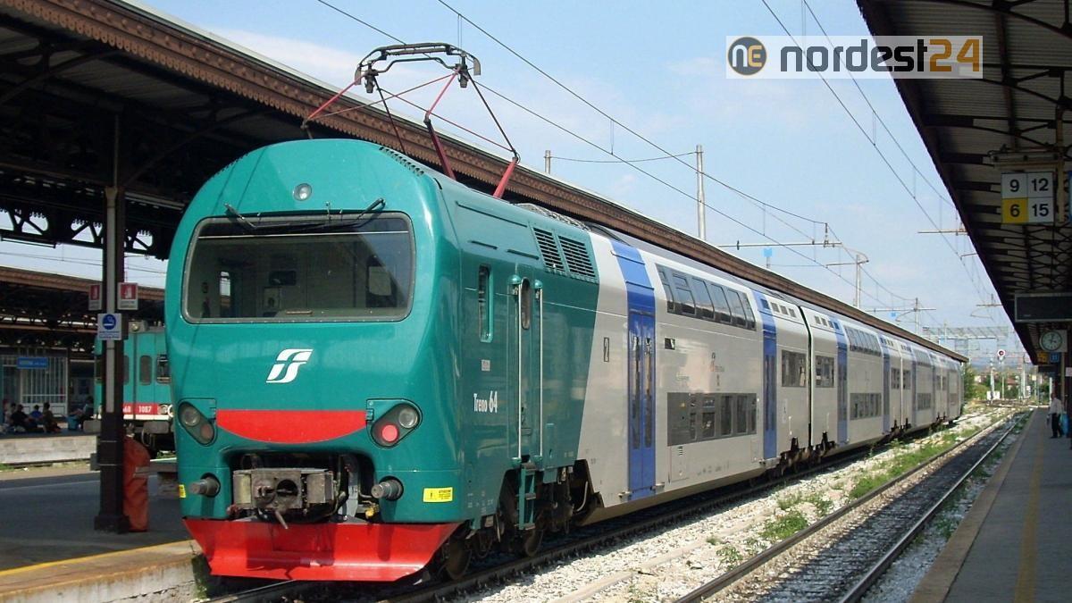 Lite col capotreno per mascherina ritarda treno, denunciato - 