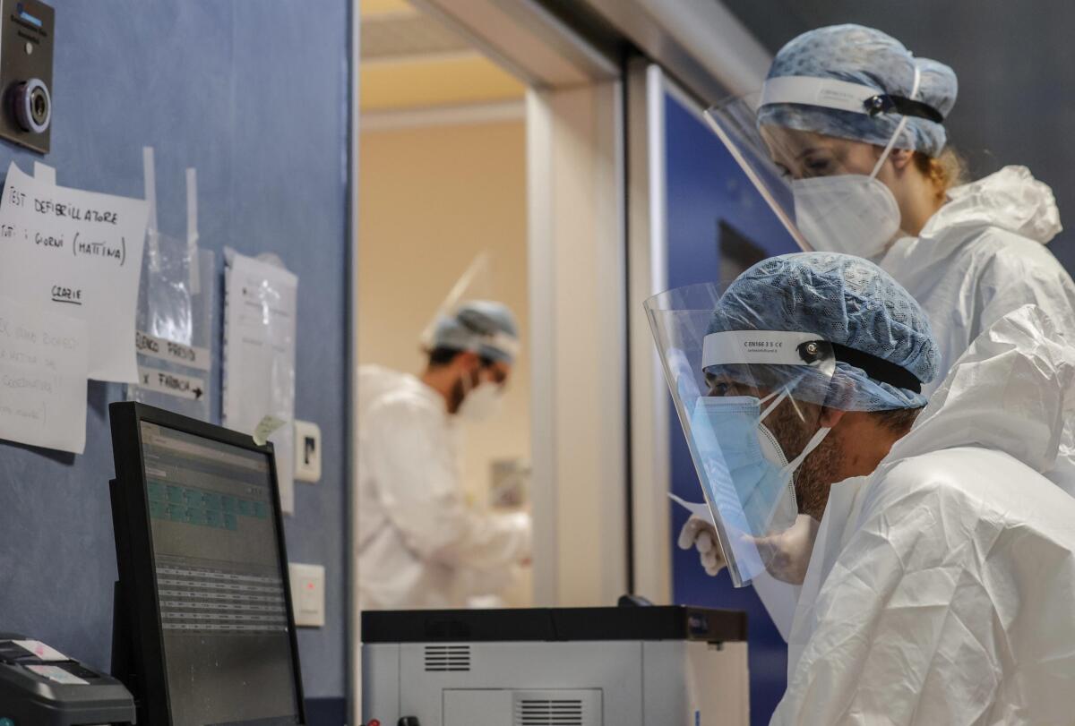 Covid, in Fvg calano ancora i ricoverati: 25 in intensiva, 369 in area medica - 