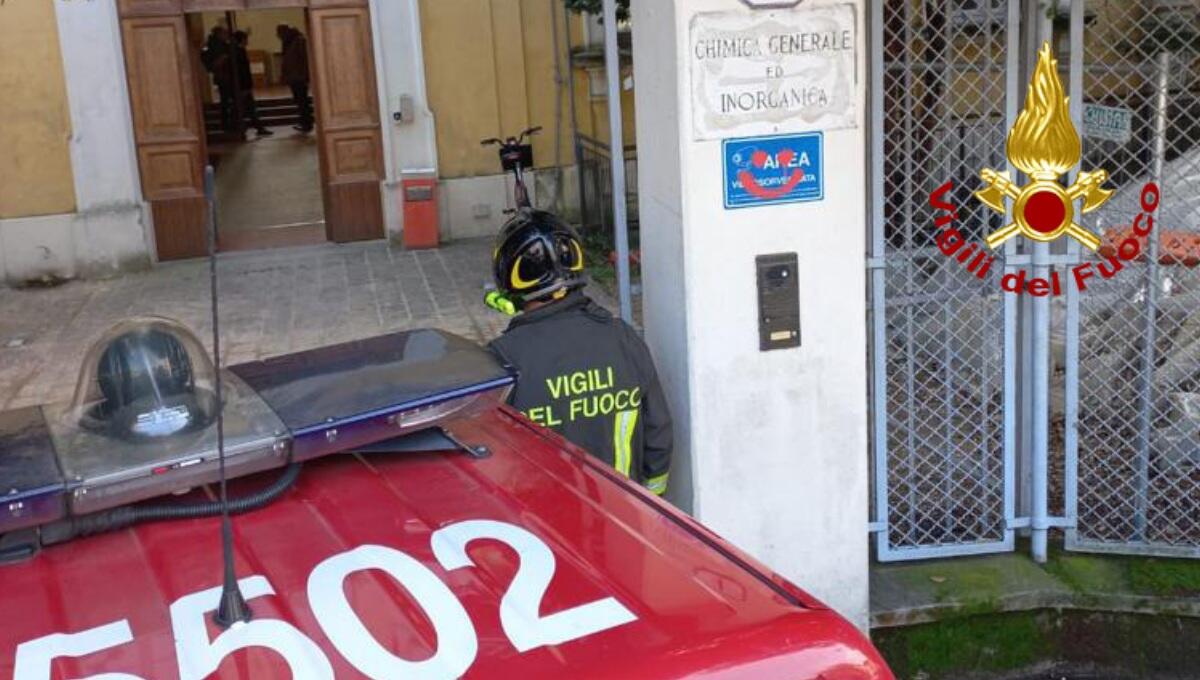 Scoppia un contenitore all'Università di chimica: ferita una ricercatrice - 
