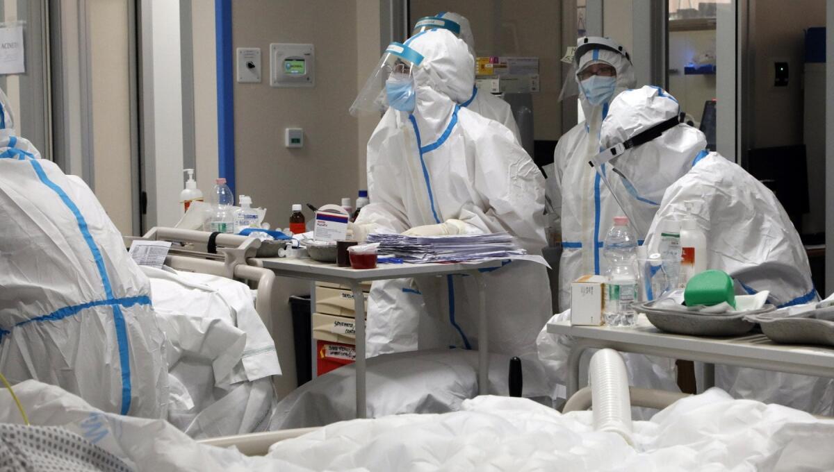 Covid, in Fvg calano contagi (371) e ricoveri - 