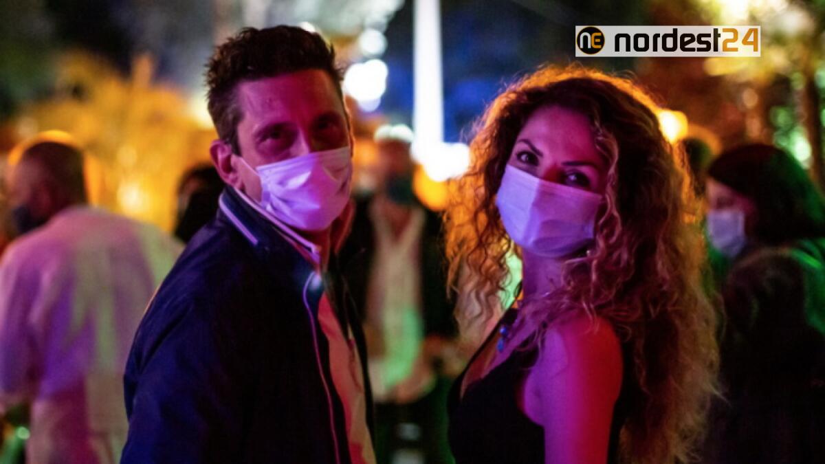 Costa: "Valutiamo possibile riaprire discoteche da 11/02" - 