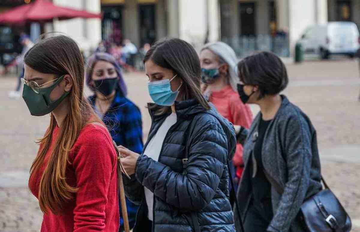 Via le mascherine all'aperto in tutta Italia dall'11 febbraio 2022 - 