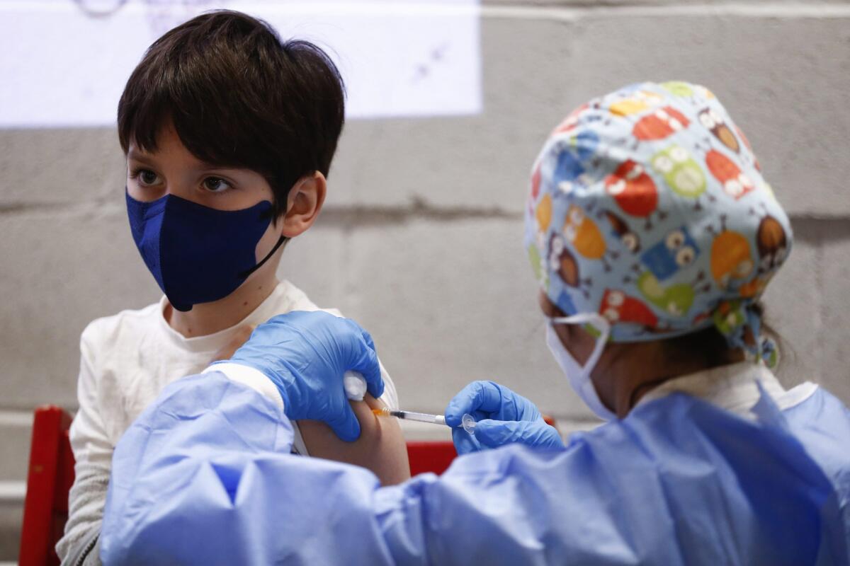 Ulss4, chiamata alla vaccinazione anti-Covid per i giovanissimi con sms - 