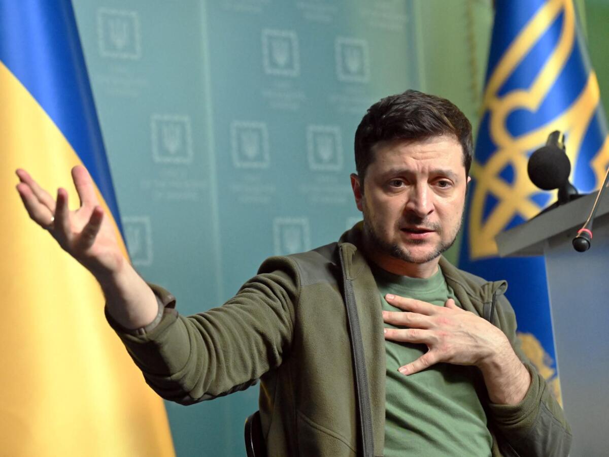 Zelensky: 'i nostri soldati continuano a difendere Mariupol, non se andranno' - 