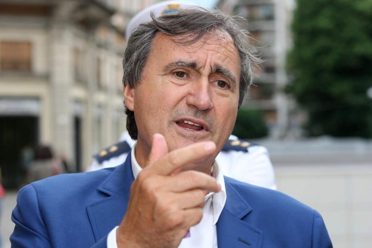 Sindaco Venezia accoglie in casa donne e loro figli - 