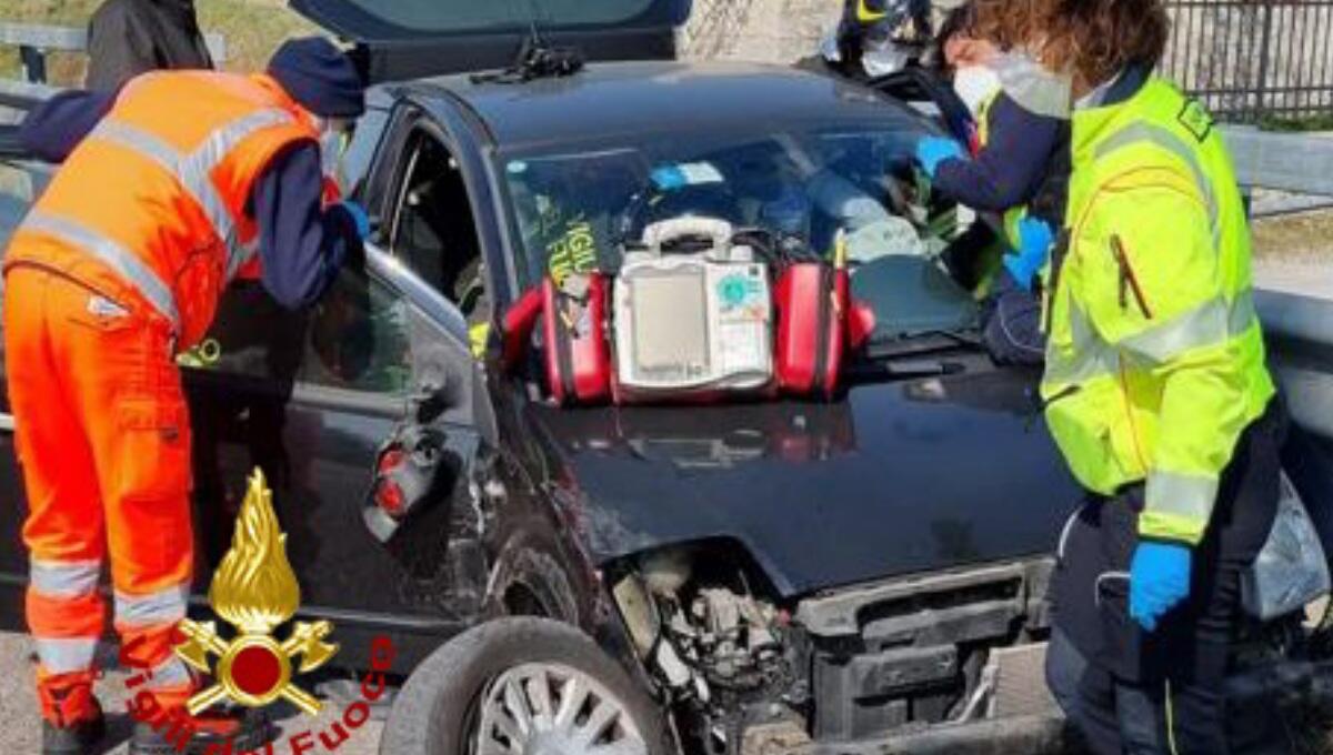 Incidente tra due auto a Monselice: ferita una donna - 