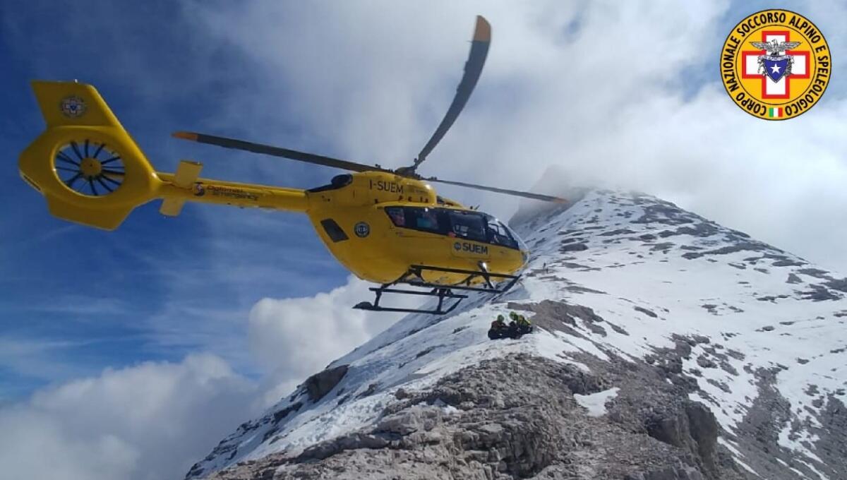 Giovane alpinista precipita per oltre 300 metri e perde la vita - 