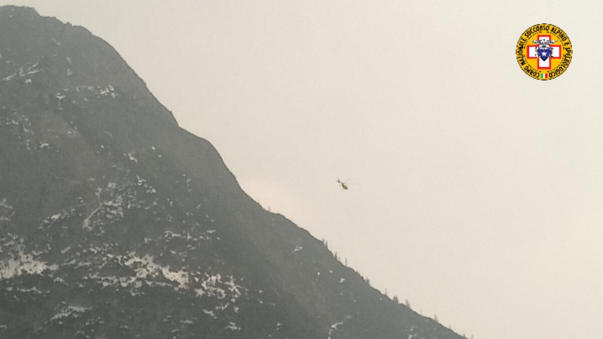 Precipita per 30 metri sul Monte Siera: soccorso alpinista - 