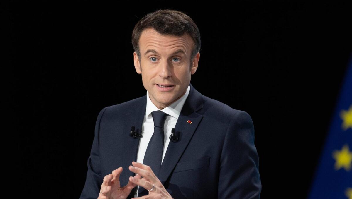 Ucraina, Macron: diritto internazionale è calpestato, armi esplosive russe contro civili - 