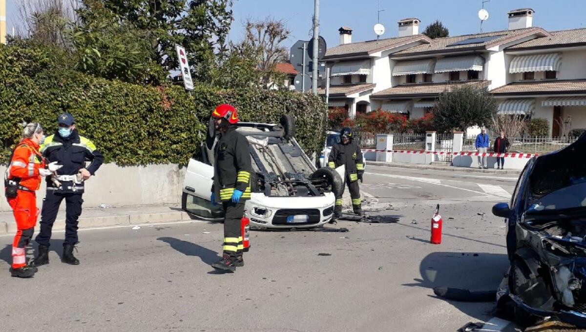 Incidente a Cordenons e un pedone investito ad Azzano Decimo: è grave - 