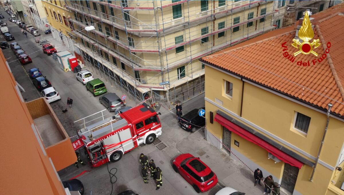 Esplosione e principio d'incendio in appartamento a Trieste - 