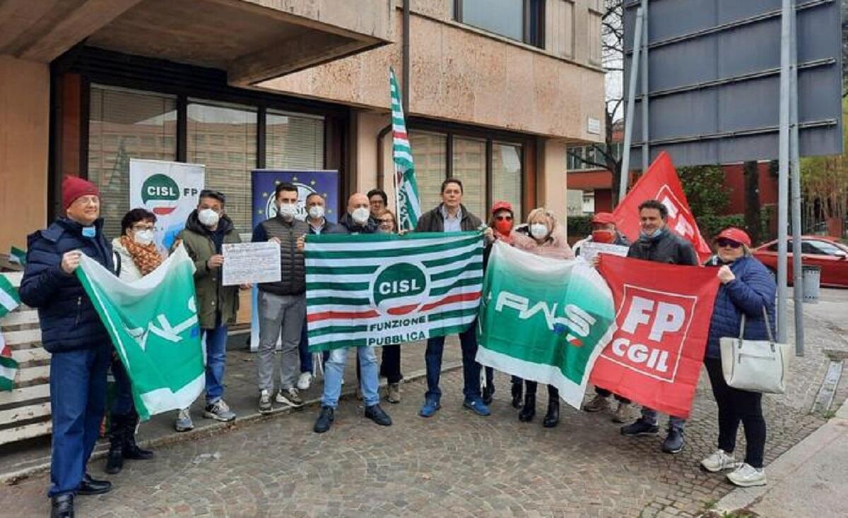 Asufc, presidio dei sindacati: "drammatica carenza di personale a Udine" - 