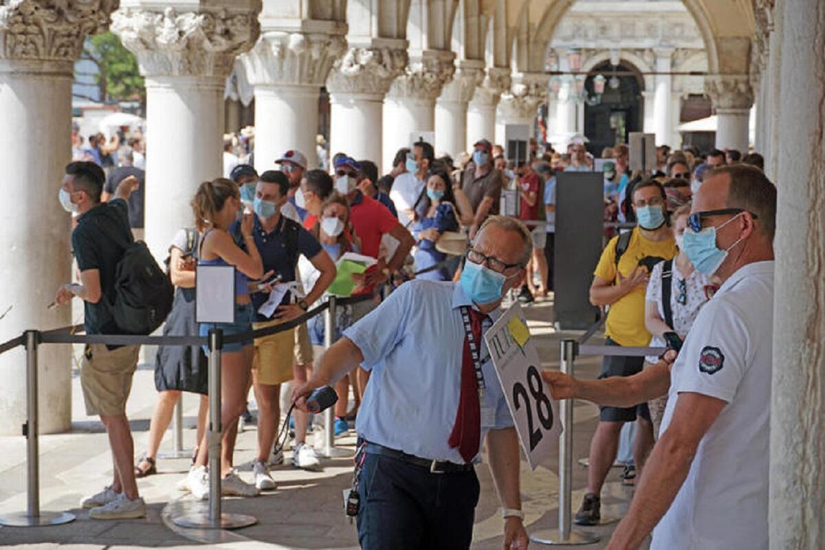 Venezia. Boom di turisti, comandante vigili: 'un delirio siamo al limite' - 