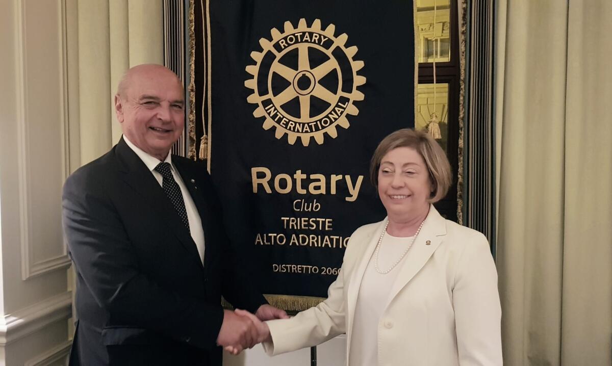 Roberto Dipiazza socio onorario del Rotary Club Trieste Alto Adriatico - 