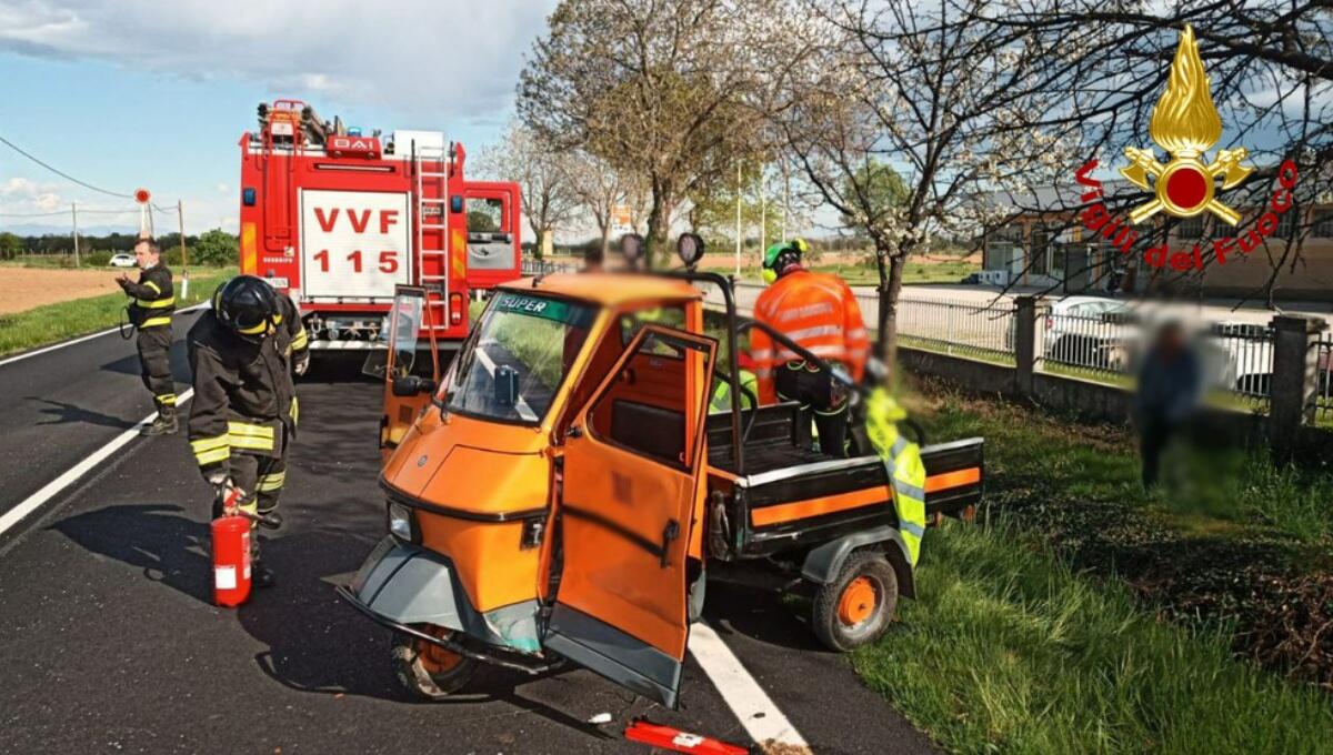 Scontro a Bertiolo tra auto e Ape cross che si ribalta:  minorenne ferito - 