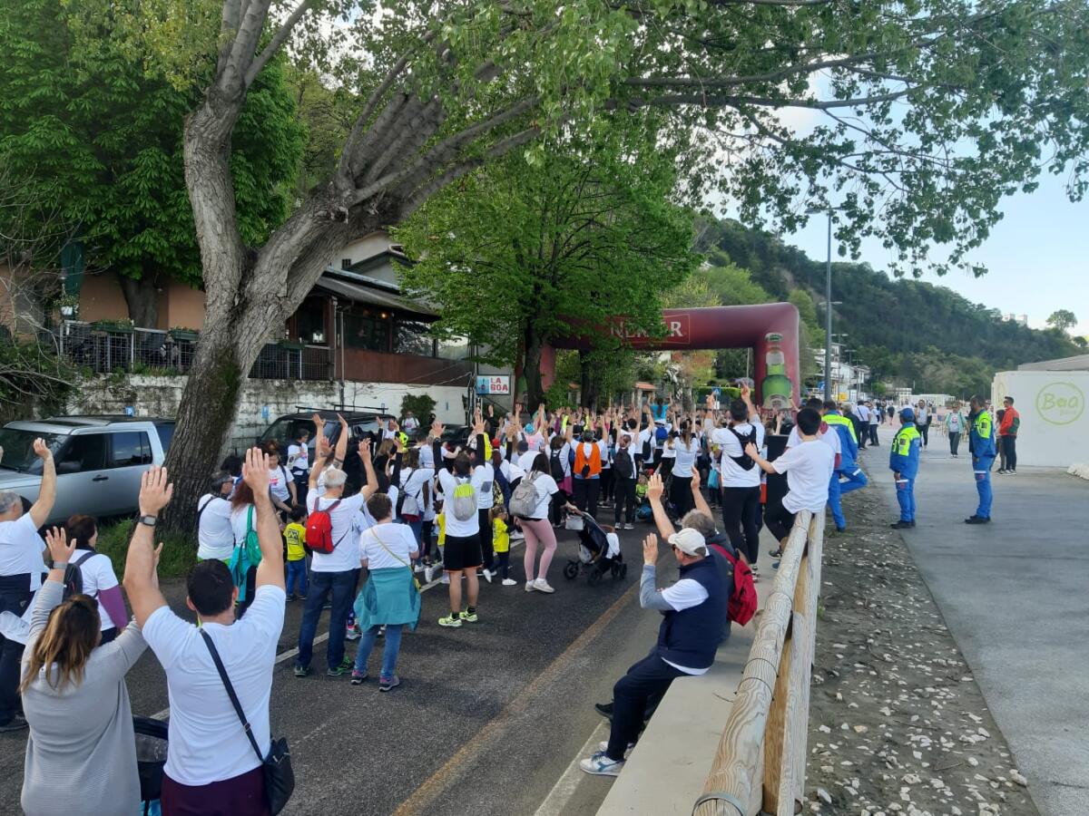 Mujalonga, oltre 1.200 persone di corsa stamani sul lungomare muggesano - 