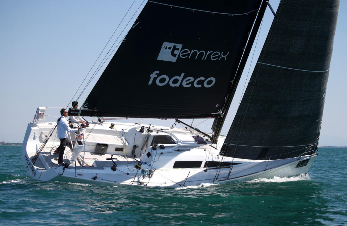 <strong>La Duecento del Circolo Nautico Santa Margherita oltre metà percorso</strong> - 