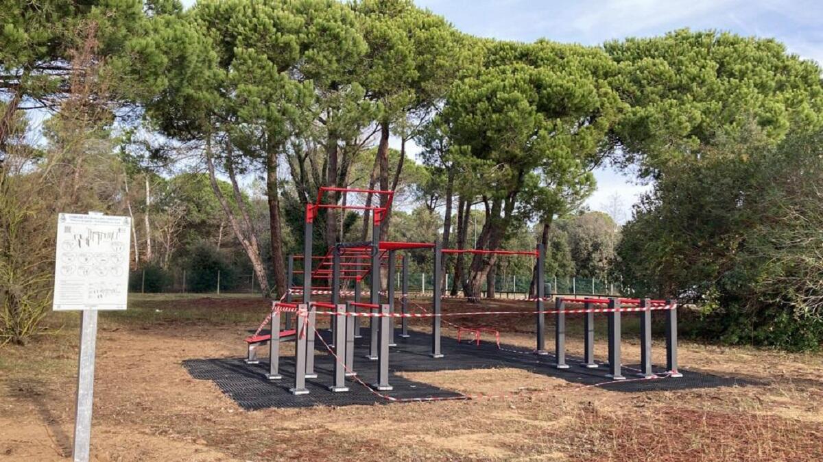 Erik Barsi inaugura la palestra all’aria aperta di Cavallino-Treporti - 
