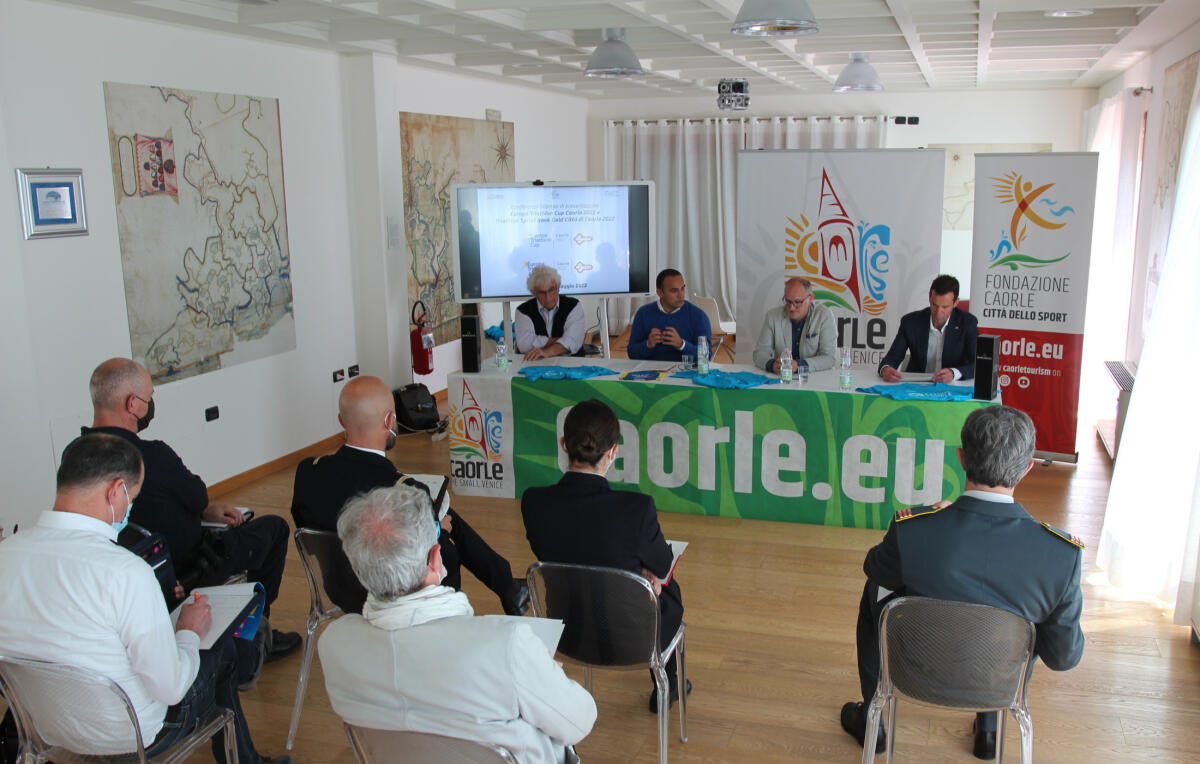 Centinaia e centinaia di atleti da oltre 35 Paesi per la Europe Triathlon Cup di Caorle (VE) - 