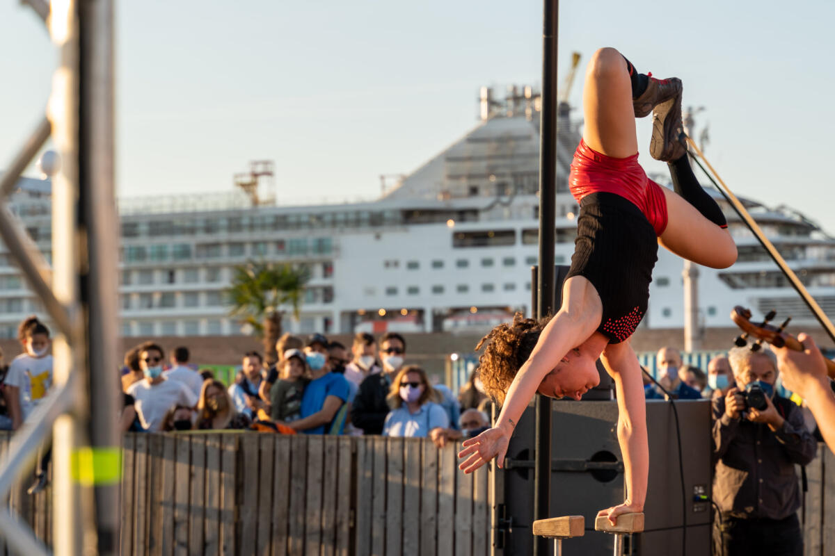 “Buskers Fest”, gli artisti di strada invadono il Palmanova Village - 