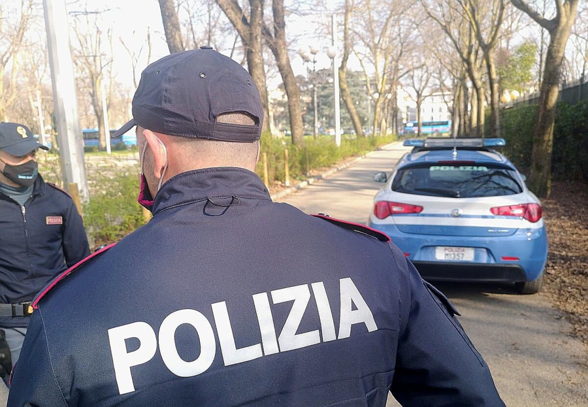 Trieste, operazione antidroga: in una roulotte oltre un kg di sostanze stupefacenti - 