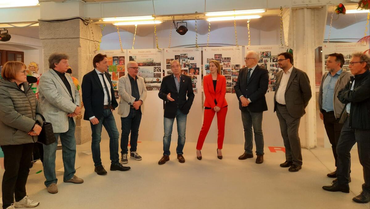 Inaugurata in Porto Vecchio la grande mostra "Il trentesimo Carnevale di Trieste" - 