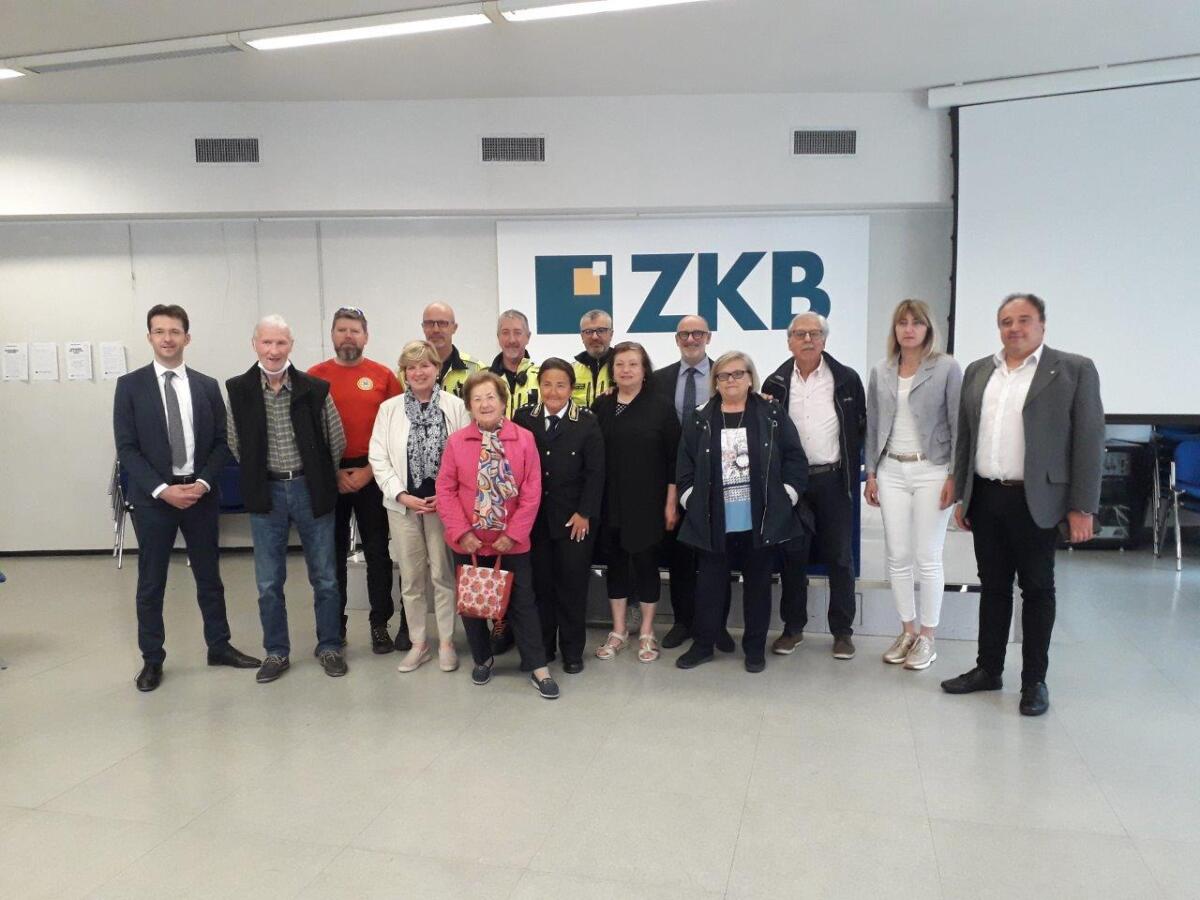 Celebrati i 5 anni del ritorno del 118 a Opicina, la Banca Zkb dona un sistema di trasporto pediatrico - 