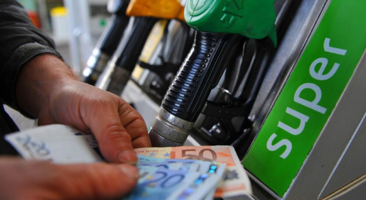 Carburanti, "super sconto" confermato fino al 30 giugno - 
