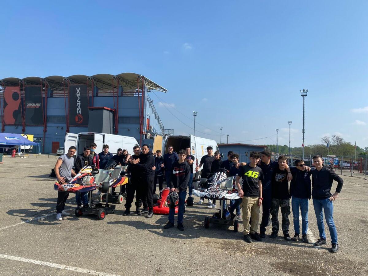A scuola con i kart: la manifestazione educativa che coniuga l’apprendimento all’esperienza dei futuri meccanici - 
