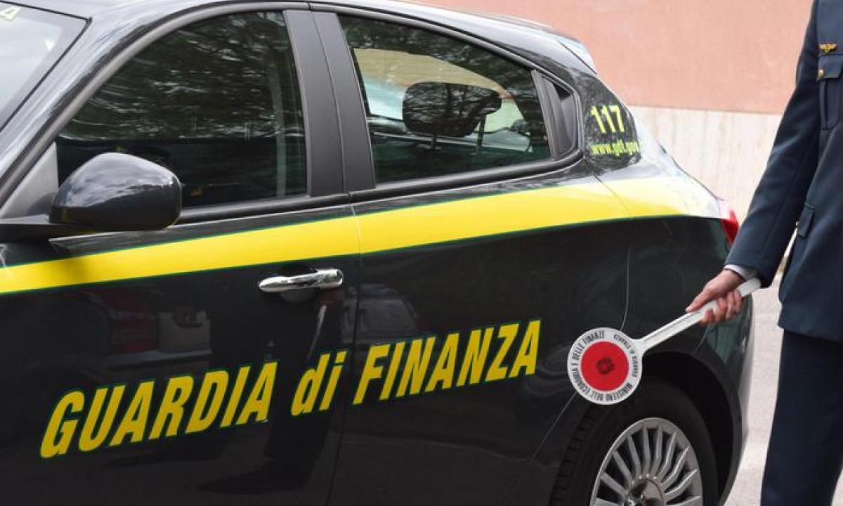 False fatturazioni per ristrutturazione e vendita di case vista mare: frode fiscale da 1 milione - 