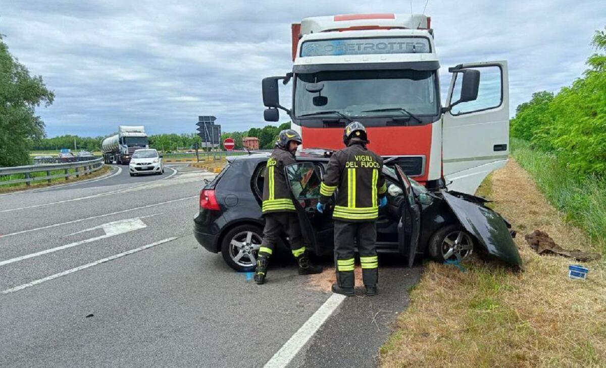 Varmo, tragico incidente sulla Sp95 Ferrata: morto Giorgio Lupieri - 